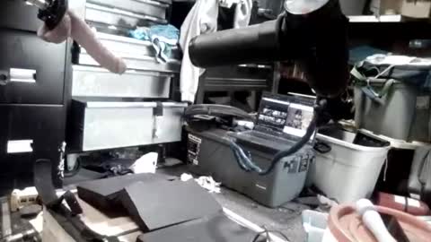 bigmanaround9 online show from April 11, 2026, 3:49 pm