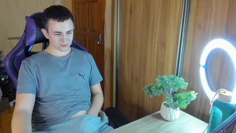 BigMark03 online show from January 23, 2025, 3:32 pm