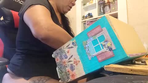 Snapshot of bigolemini chatting on February 17, 2025, 7:42 pm the Mini mami online show from February 17, 2025, 7:42 pm