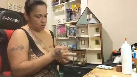 Snapshot of bigolemini chatting on March 7, 2025, 2:15 am the Mini mami online show from March 7, 2025, 2:15 am