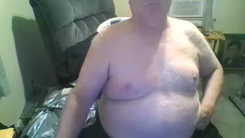bigpappy77 online show from December 9, 2024, 2:56 am