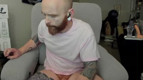 Snapshot of bigseanxoxo chatting on February 7, 2025, 11:13 pm Sean pronounced Shon online show from February 7, 2025, 11:13 pm