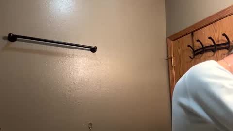 bigskinnyboyshh online show from February 24, 2026, 4:32 am