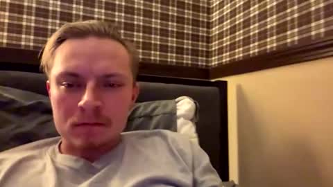 Snapshot of bigspoon610 chatting on November 28, 2025, 8:28 am bigspoon610 online show from November 28, 2025, 8:28 am