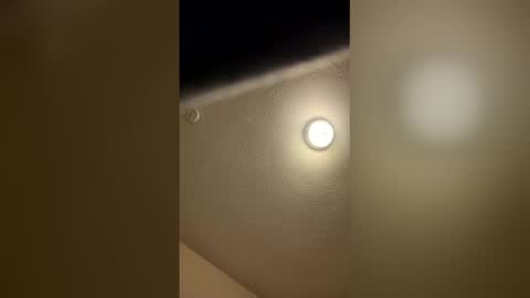 bigt540503 online show from April 9, 2026, 4:34 am