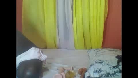 TREZAH online show from January 28, 2025, 5:54 am