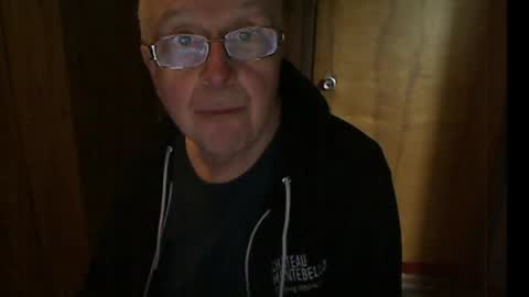 Snapshot of bill_25061 chatting on April 19, 2026, 5:01 pm bill_25061 online show from April 19, 2026, 5:01 pm