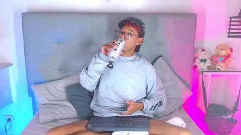 Snapshot of billie_turner_ chatting on September 29, 2025, 7:35 am B-I-L-L-I-E 3 online show from September 29, 2025, 7:35 am