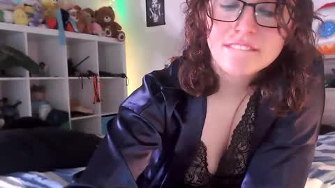 Billie Wilde twitter BillieWildeLove online show from December 22, 2025, 11:13 pm