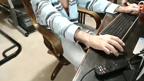 billy471 online show from December 5, 2024, 8:44 pm