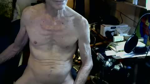 Snapshot of billy56cluber chatting on April 16, 2026, 8:42 pm billy56cluber online show from April 16, 2026, 8:42 pm