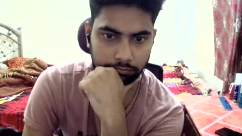 Snapshot of birbikrom104 chatting on July 1, 2026, 4:29 pm birbikrom104 online show from July 1, 2026, 4:29 pm