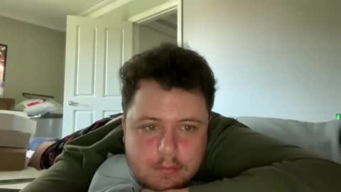 Snapshot of bisexualchubbyboy chatting on October 31, 2025, 3:29 am james online show from October 31, 2025, 3:29 am