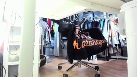 Snapshot of bisexualjay chatting on October 3, 2025, 2:58 pm bisexualjay online show from October 3, 2025, 2:58 pm