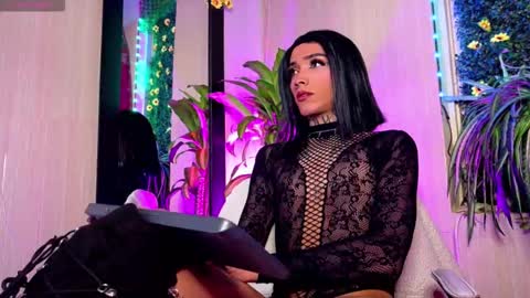  ..  .. online show from October 20, 2025, 1:28 am