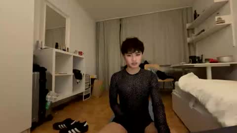 Lou online show from January 8, 2026, 7:05 pm