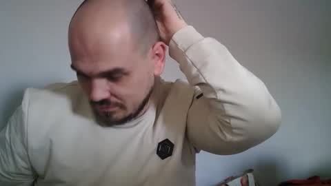 George  Maria online show from April 7, 2026, 11:43 am