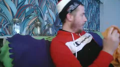 Snapshot of bizoukey15 chatting on November 4, 2025, 1:38 am bizoukey15 online show from November 4, 2025, 1:38 am