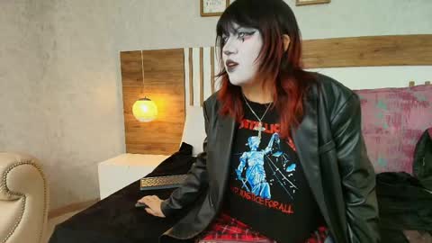 Snapshot of bj_olivine chatting on April 24, 2026, 8:33 pm Bj Olivine online show from April 24, 2026, 8:33 pm