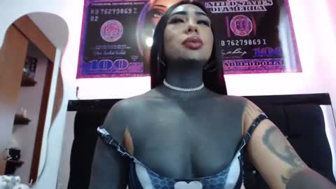 Snapshot of black_eyestattoo chatting on January 3, 2025, 10:08 pm karenth soto online show from January 3, 2025, 10:08 pm