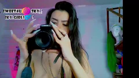 Snapshot of black_lady_05 chatting on March 2, 2026, 5:08 am millie online show from March 2, 2026, 5:08 am