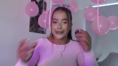Snapshot of black_latina1 chatting on January 12, 2026, 7:52 pm luisa online show from January 12, 2026, 7:52 pm