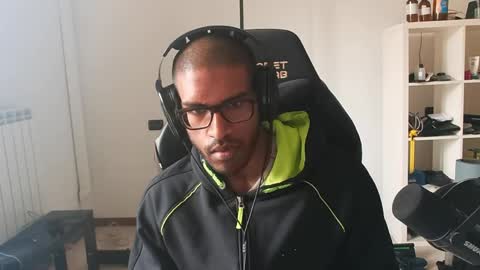 Master online show from April 13, 2026, 9:59 am