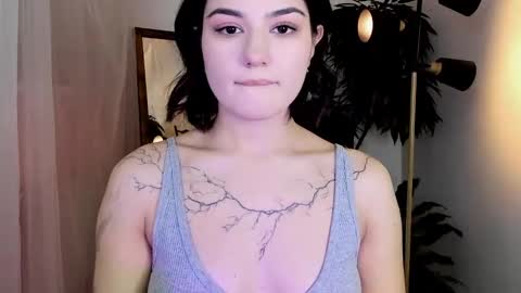 Mon Mon online show from March 9, 2025, 2:39 am