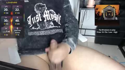 black_penis22 online show from October 18, 2025, 5:57 pm