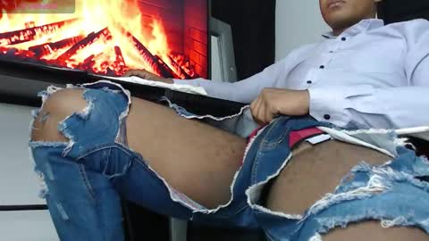 Snapshot of black_penis69 chatting on November 16, 2025, 4:40 am black_penis69 online show from November 16, 2025, 4:40 am