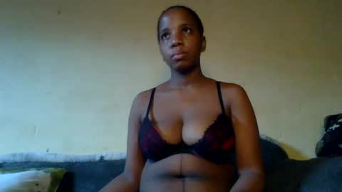 Snapshot of black_queen0111254 chatting on July 20, 2026, 12:40 pm Blackqueen online show from July 20, 2026, 12:40 pm