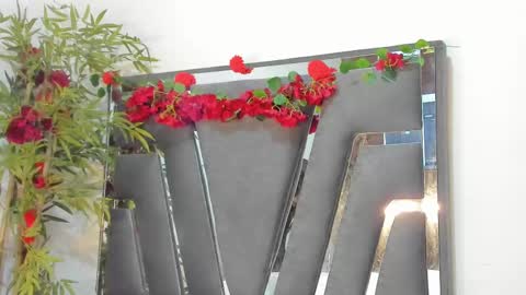 B L A C K  R O S E  online show from March 12, 2025, 11:53 am