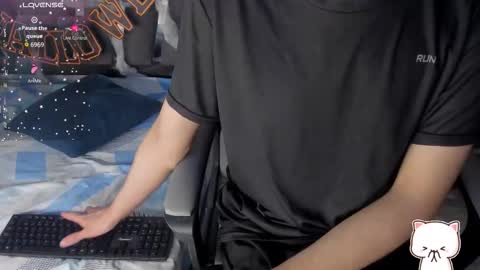 B L A C K  R O S E  online show from October 30, 2025, 11:33 am