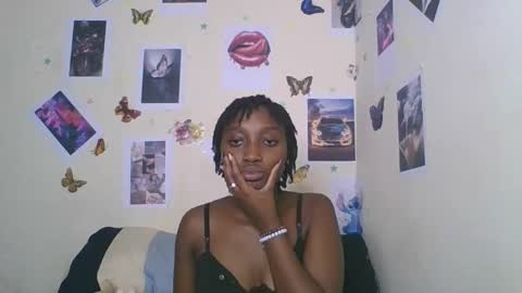 Snapshot of black_rosey chatting on January 16, 2026, 1:59 pm veraa online show from January 16, 2026, 1:59 pm
