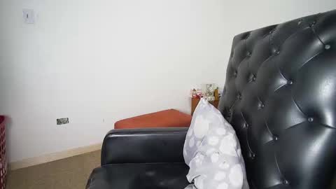 black_tentationx online show from February 11, 2025, 4:55 am