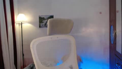 Snapshot of blackbarbiesavanna_23 chatting on February 8, 2025, 12:06 am savanna online show from February 8, 2025, 12:06 am