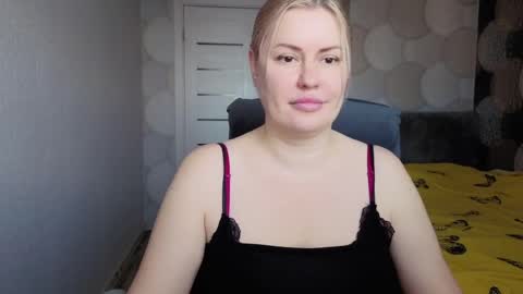 blackeyes11 online show from April 8, 2026, 4:01 am