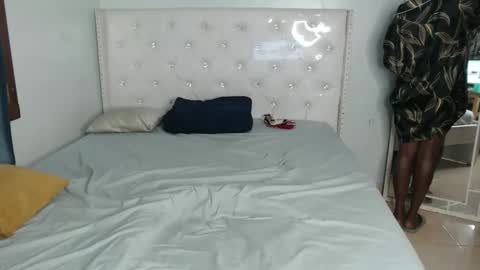 Cleo online show from October 13, 2025, 1:16 am