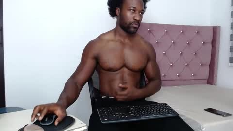 Twtter 1MikeBeckford            Onlyfns beckfordmike online show from October 15, 2025, 11:10 am