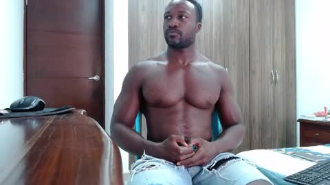 Twtter 1MikeBeckford            Onlyfns beckfordmike online show from May 19, 2026, 8:04 pm