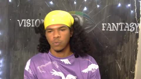 i am D.L online show from December 12, 2024, 6:42 pm