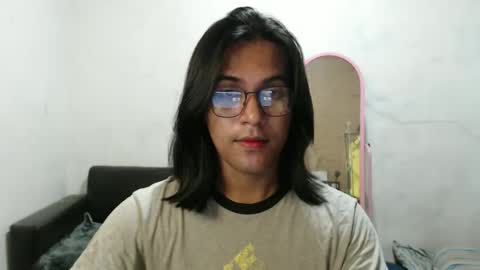 Ellez online show from December 2, 2024, 5:37 pm