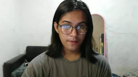 Ellez online show from December 22, 2024, 6:15 pm