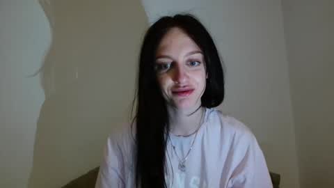 Ivy online show from May 17, 2026, 4:47 pm