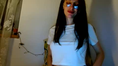 Ivy online show from May 19, 2026, 10:49 pm