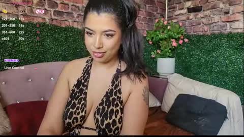 Snapshot of blairdarlingx chatting on April 22, 2026, 9:27 pm Blair Darling online show from April 22, 2026, 9:27 pm