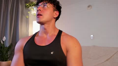 Snapshot of blake_levi chatting on January 9, 2025, 2:43 am Blake Levi Independent Model online show from January 9, 2025, 2:43 am