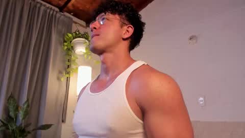 Snapshot of blake_levi chatting on March 1, 2025, 2:04 am Blake Levi Independent Model online show from March 1, 2025, 2:04 am