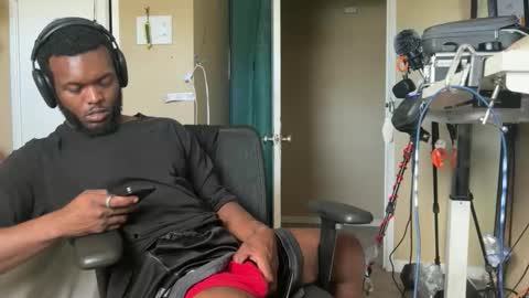 Blackjag00 online show from November 3, 2025, 9:48 pm