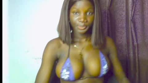 nikky00 online show from April 11, 2026, 11:03 am